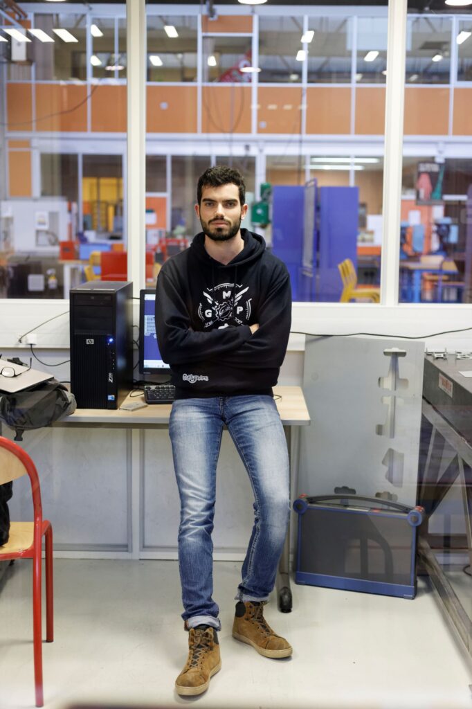 étudiant DUT GMP choisir le génie méca formation scientifique et technique théorie et pratique